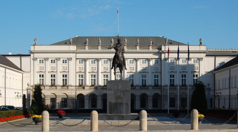 Pikieta Narodowców „Odwagi Polsko! Prezydencie podpisz!”