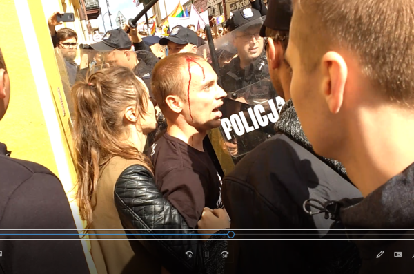Marsz równości niemile widziany na Podkarpaciu. Policja brutalna wobec kontrmanifestujących