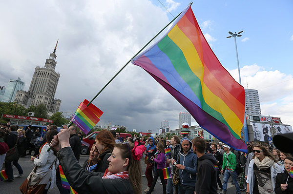 Parada „Równości” w Warszawie - doszło do profanacji