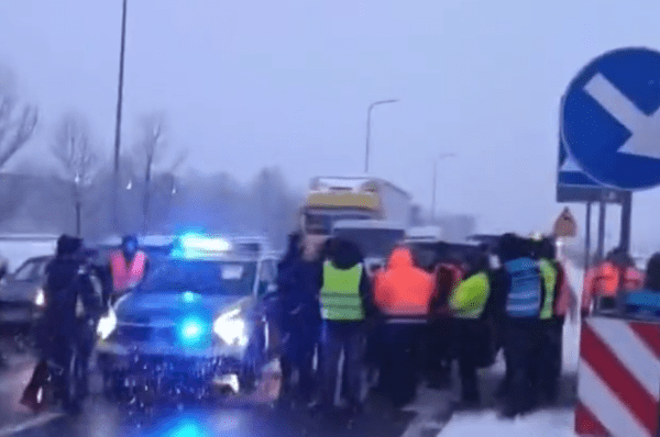 Ukraińscy kierowcy zablokowali drogi w Przemyślu i w Medyce