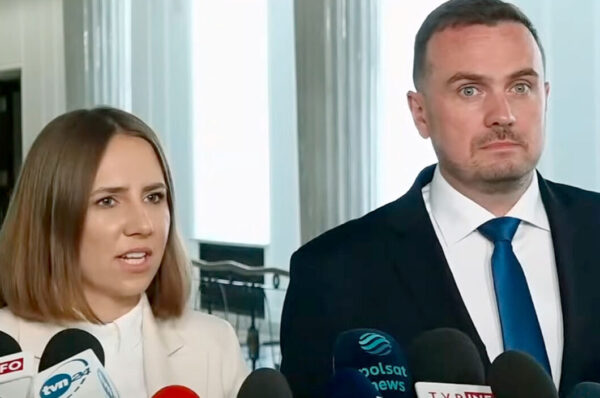 Konfederacja ostrzega przed podatkiem od aut spalinowych. Wejdzie jeszcze w tym roku